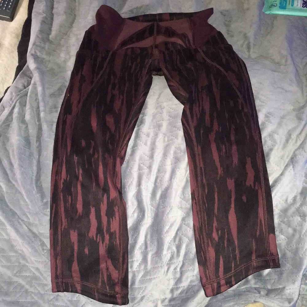 Lululemon black burgundy leggings